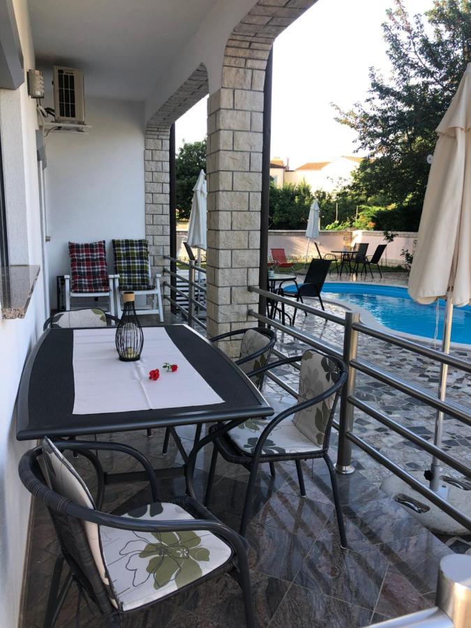 Villa Baldi Tar-Vabriga Eksteriør billede
